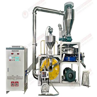 Réservoir d'eau en plastique moulage rotatif coulée revêtement PE déchiquetage broyeur machine de fraisage pulvérisation